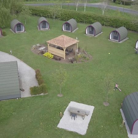 Glamping - York Holiday & Cycle Stop Vila Exterior foto