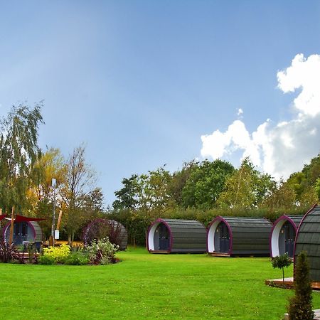 Glamping - York Holiday & Cycle Stop Vila Exterior foto